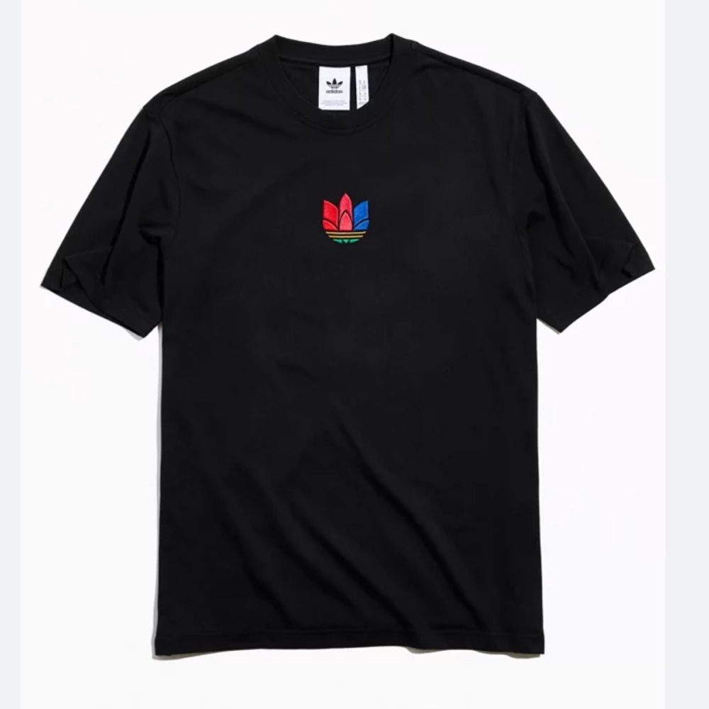 Adidas Men’s Black 3D Trefoil Tee Size Small
